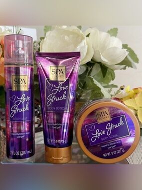 🆕🪻 SPA LUXURY “LOVE STRUCK” 3-PIECE BODY CARE COLLECTION. BRAND NEW! FULL SIZE.